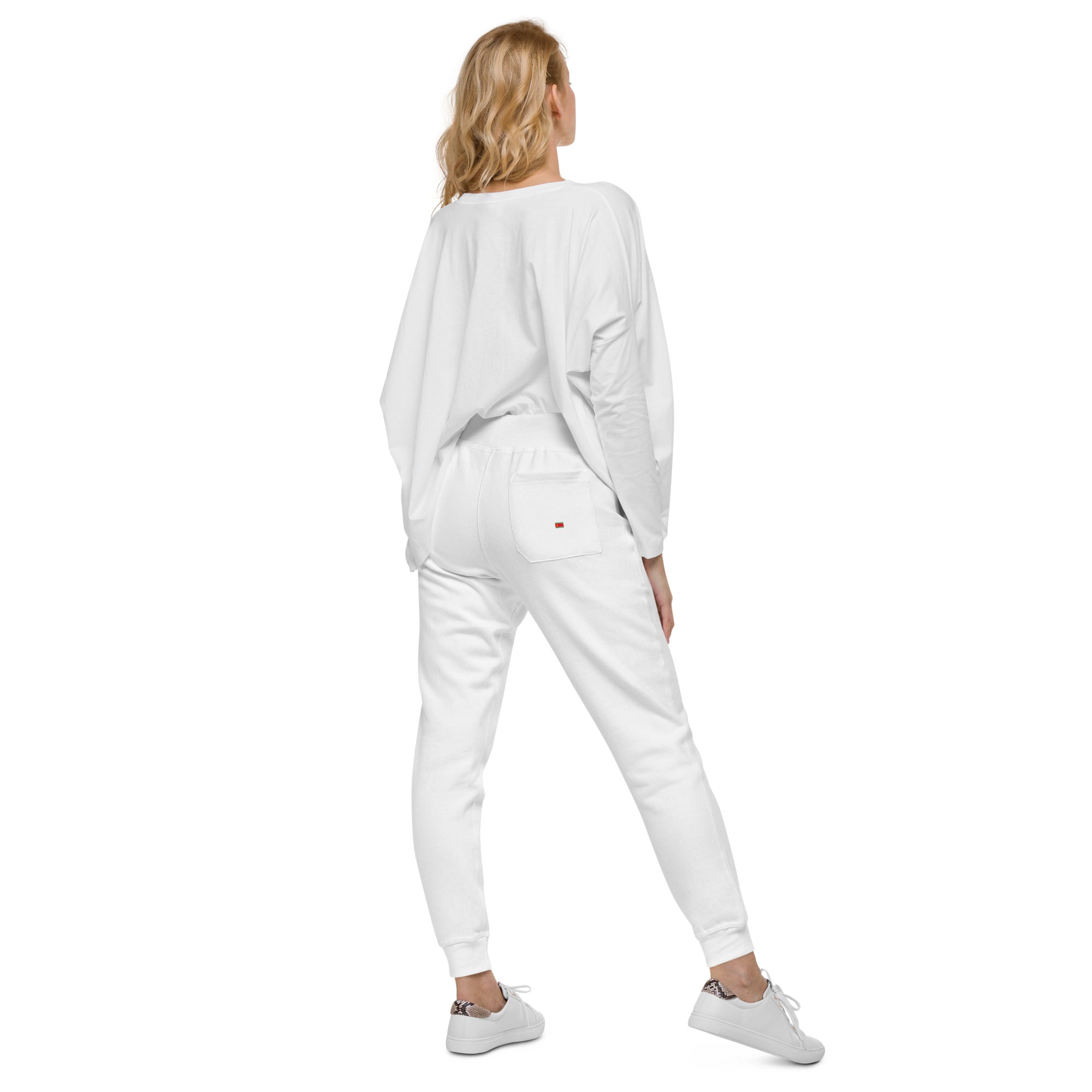 QIVERA VERA - DéfavorablementConnus_Gwada Pantalon de survêtement en molleton unisexe - QIVERA VERAQIVERA VERA - DéfavorablementConnus_Gwada Pantalon de survêtement en molleton unisexeQIVERA VERAéco - responsable